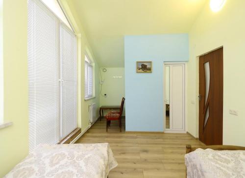 COMMUNE hotel in Garni