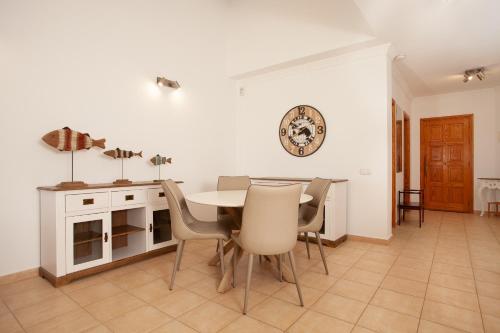 HolidayVilla Marina - Beachfront -Wifi- Seaview - main image