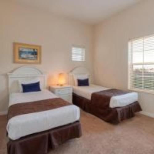 Adalberto's Bahama Bay Condo - main image
