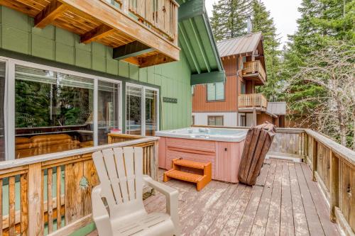 Mt Hood Chalet Vacation Rental - image 9
