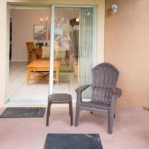 Maria's Regal Palms Townhouse by IPG Florida - image 8