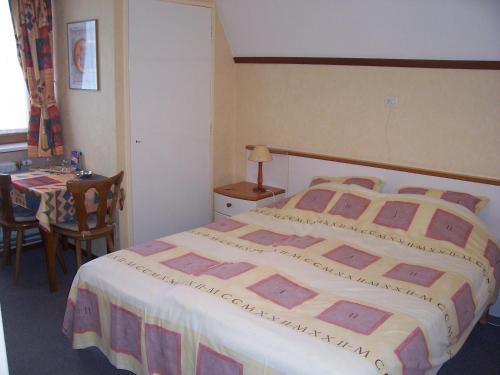 Hotel Arosa - image 2