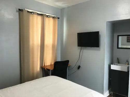 626 Hotel