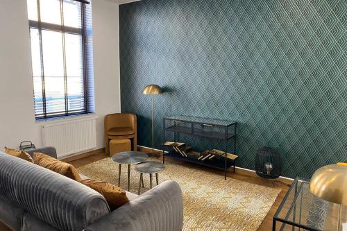Cozy apt w/ king bed great for discovering Liege