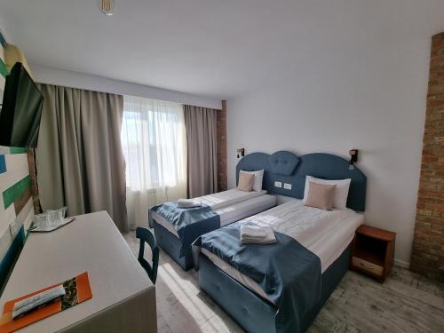 Hotel Sunrise Room Type - Twin Room Hotel