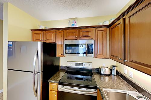 Exceptional Vacation Home in Orange Beach condo - image 8