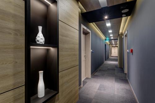 Apart Compliment - image 10