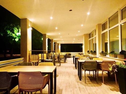 Étterem, Restavracija in prenočišča ČARDA (Restavracija in prenocisca CARDA) in Martjanci