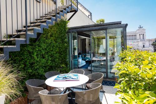 Amazing Penthouse Piazza Venezia - image 12