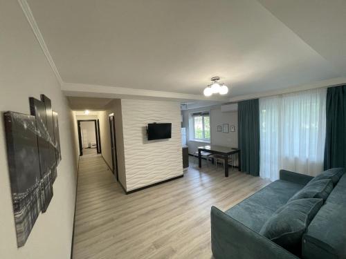 ARTAL Apartment on Obolonsky avenue 16