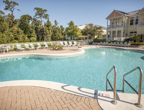 Airy and Modest Two Bedroom Suite near World-famous Walt Disney, Orlando