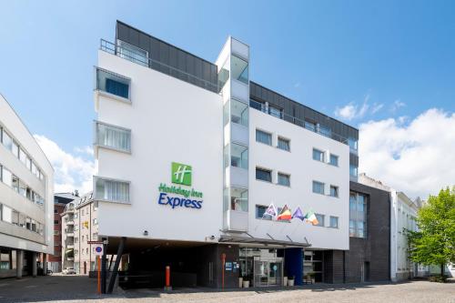 Holiday Inn Express Mechelen City Centre an IHG Hotel - image 4