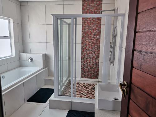 Apartment image 4