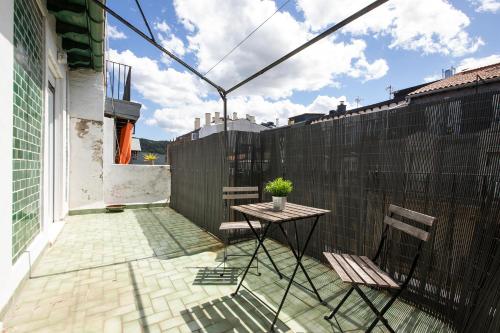 Beautiful apartment with terrace - Prime location! - image 4