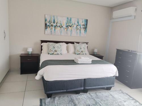 Apartment image 3