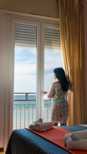 Triple Room with Balcony and Sea View