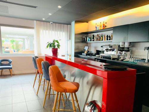 ผับ/เลาจน์, Hotel Villa Odon in วิลลาวิซิโอซาเดโอดอน