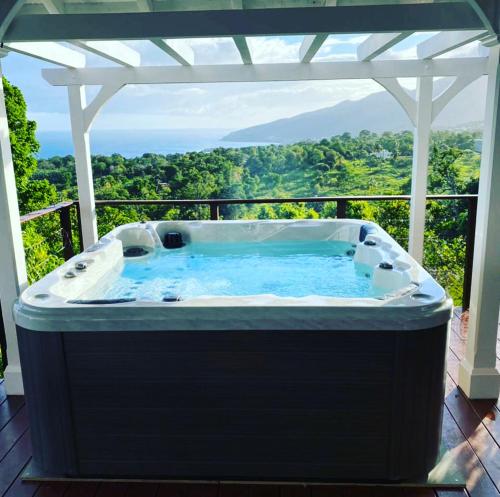 Villa Cajou chambres d'hotes chez l'habitant et Zanzibar cottage in Trois-Rivieres