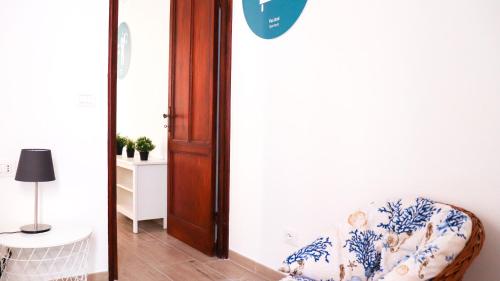 One-Bedroom Apartment image 2