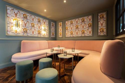 The Savoy Hotel - image 3