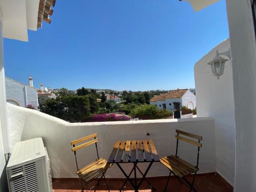 Lovely apartment with sea view in Calahonda, Mijas Costa