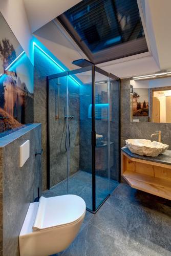Junior Suite with Mountain View