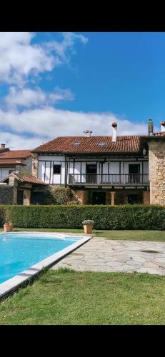  Villa Rural Medio Cudeyo in 39724 Hermosa