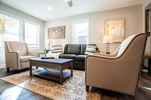 Crest Haven Near Downtown Greenville