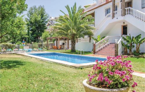 Beautiful home in Nerja w/ Outdoor swimming pool Outdoor swimming pool and 4 Bedrooms - image 3