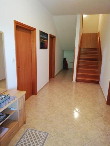 Villa Valeta 300 meters from the beach - image 2
