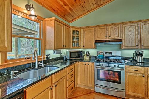 Serene Mountain Mist Retreat with Deck and Hot Tub! - image 4