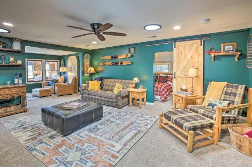 Lakefront Log Cabin - Boat Swim and Fish! - image 2