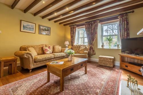 Theaked Stones - image 9