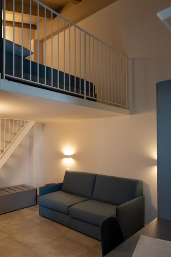 1 queen bed, 1 double bed