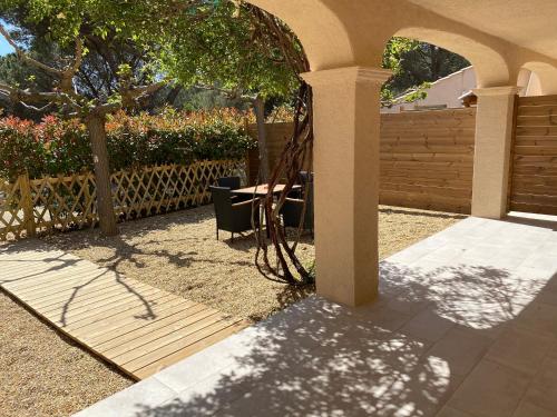 Chambres d'Hotes Les Amandiers - image 2