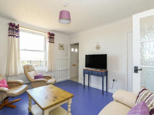 9 Tydd Low Road - image 8