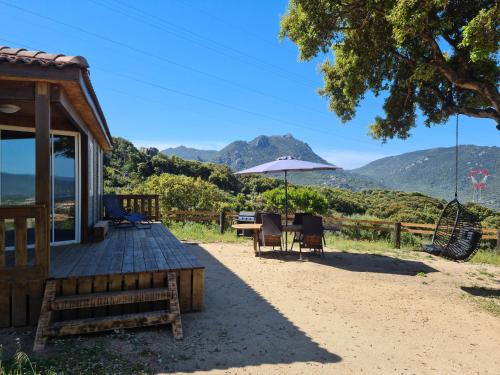 Chalets au calme vue mer et montagne gîte à louer Granace