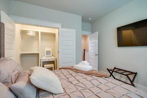 Exceptional Vacation Home in Nashville townhouse - image 2