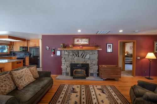 Apple Tree Bear House - 3BR/3BA - image 3