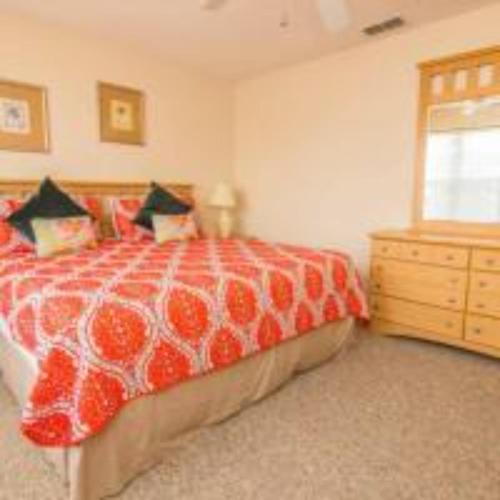 Lynval's Regal Palms Resort Townhome by IPG Florida - image 7