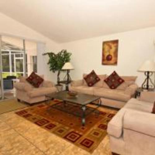 Luxury Highlands Reserve Home - image 2