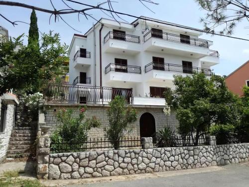  Sobe za odmor Jadran, Pension in Dramalj