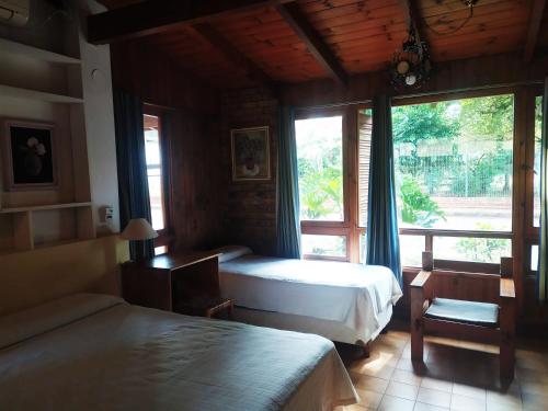 Skats, Hosteria Helvecia in Montecarlo