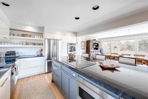 Amagansett Ocean Breezes - image 3