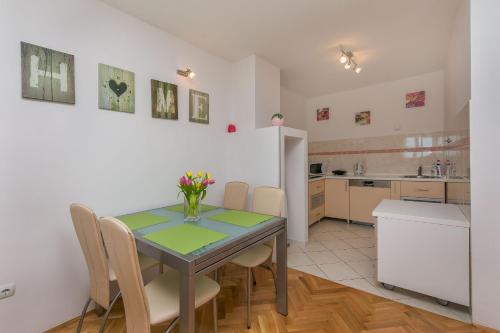 Apartments Cetina - image 9