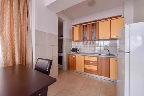 MAMAIA SAMMERLAND APARTAMENT 3 camere in 马马亚