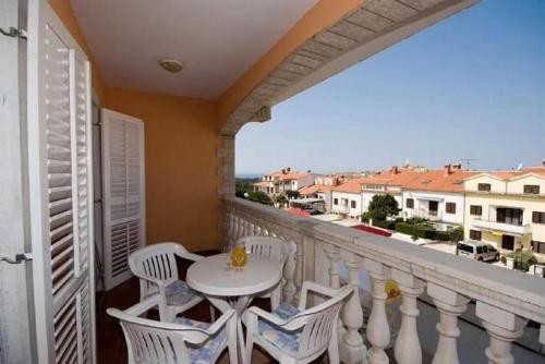 Two-Bedroom Apartment with Garden View