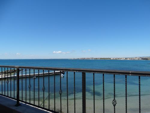 Akrotiria Beach Apart Complex - image 11