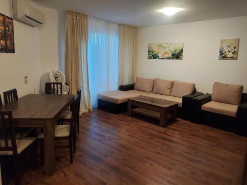 Byala COZY APARTMENT in 比亞拉