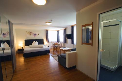 派羅拉馬加斯霍夫達克斯魯格酒店 (Panoramagasthof DaxLueg) in 哈爾旺